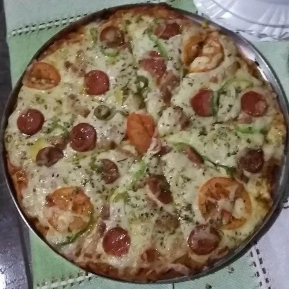 Pizza da Alê em 2014, ainda na forma de casa
